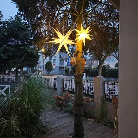 House Old * ミエンジズドロイェ