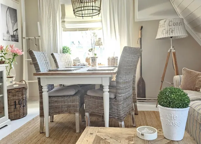 House Old アパート ミエンジズドロイェ