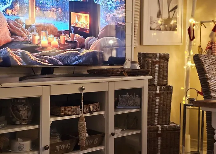 House Old * ミエンジズドロイェ